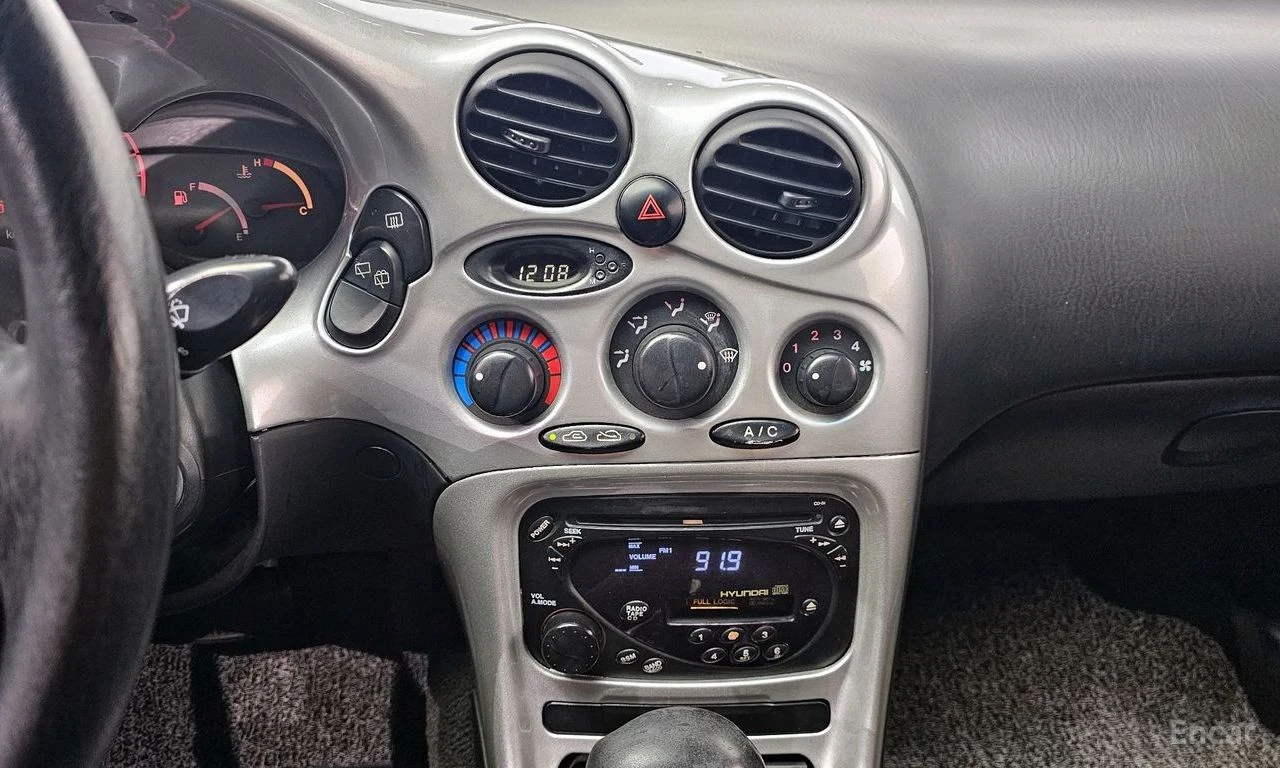 Hyundai Tiburon, фотография 13