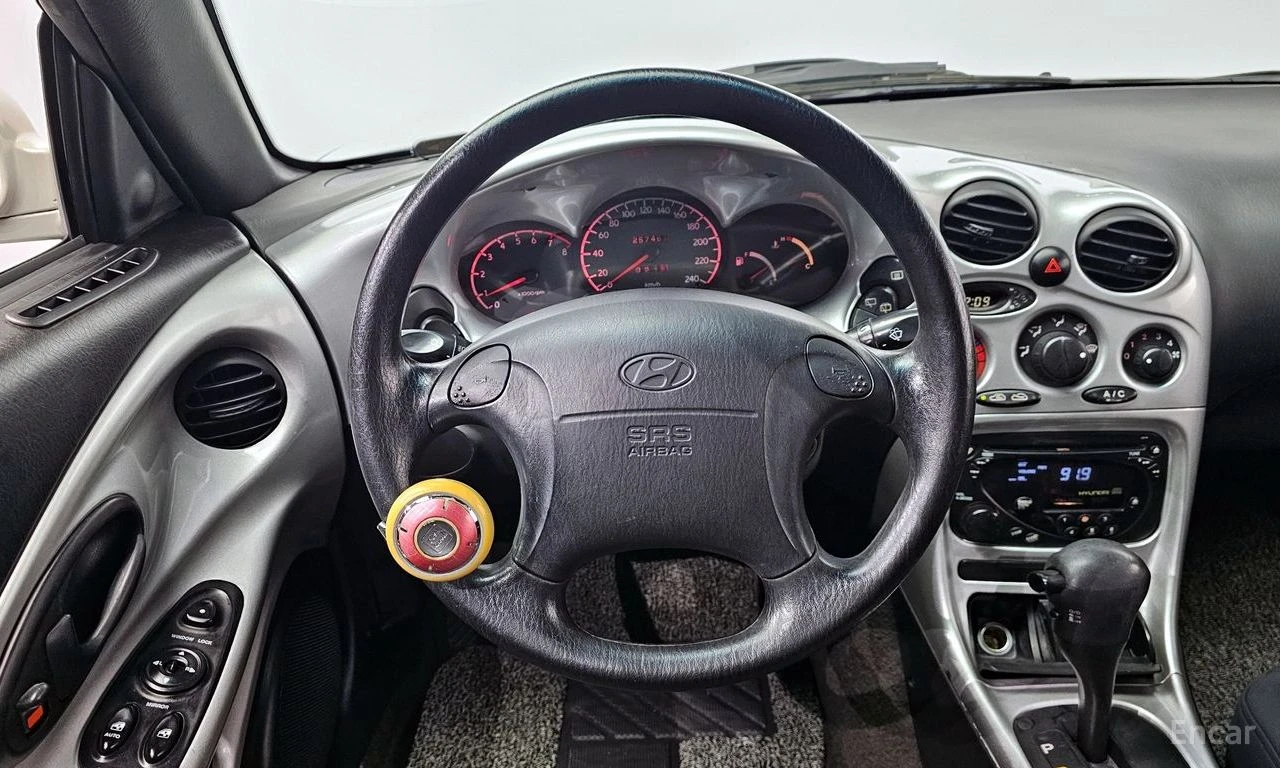 Hyundai Tiburon, фотография 12