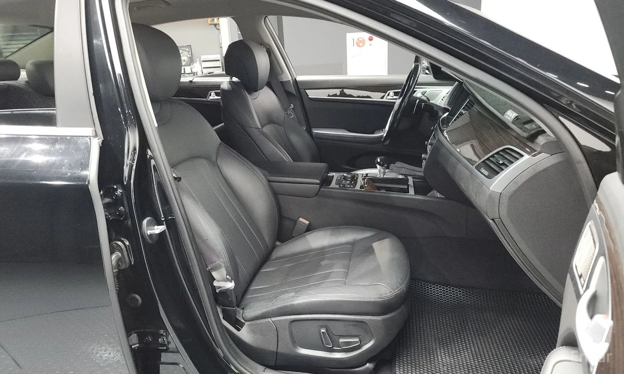 Genesis G80, фотография 11