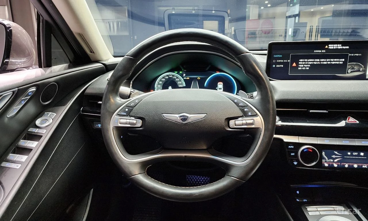 Genesis G80, фотография 14