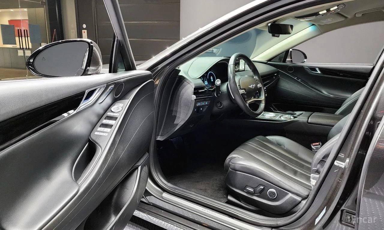 Genesis G80, фотография 11