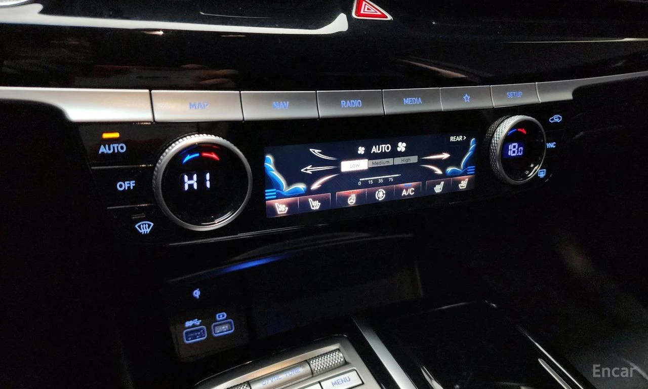 Genesis G80, фотография 17