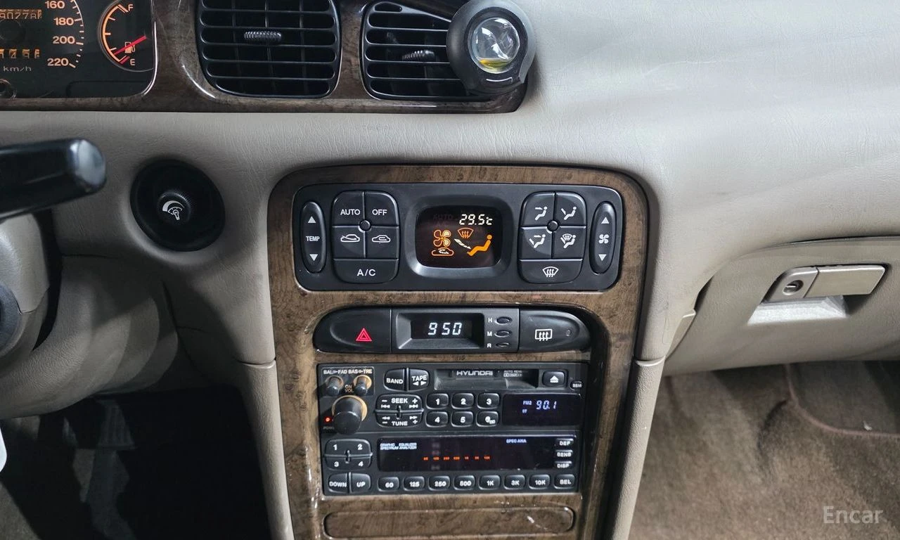 Hyundai Marcia, фотография 15