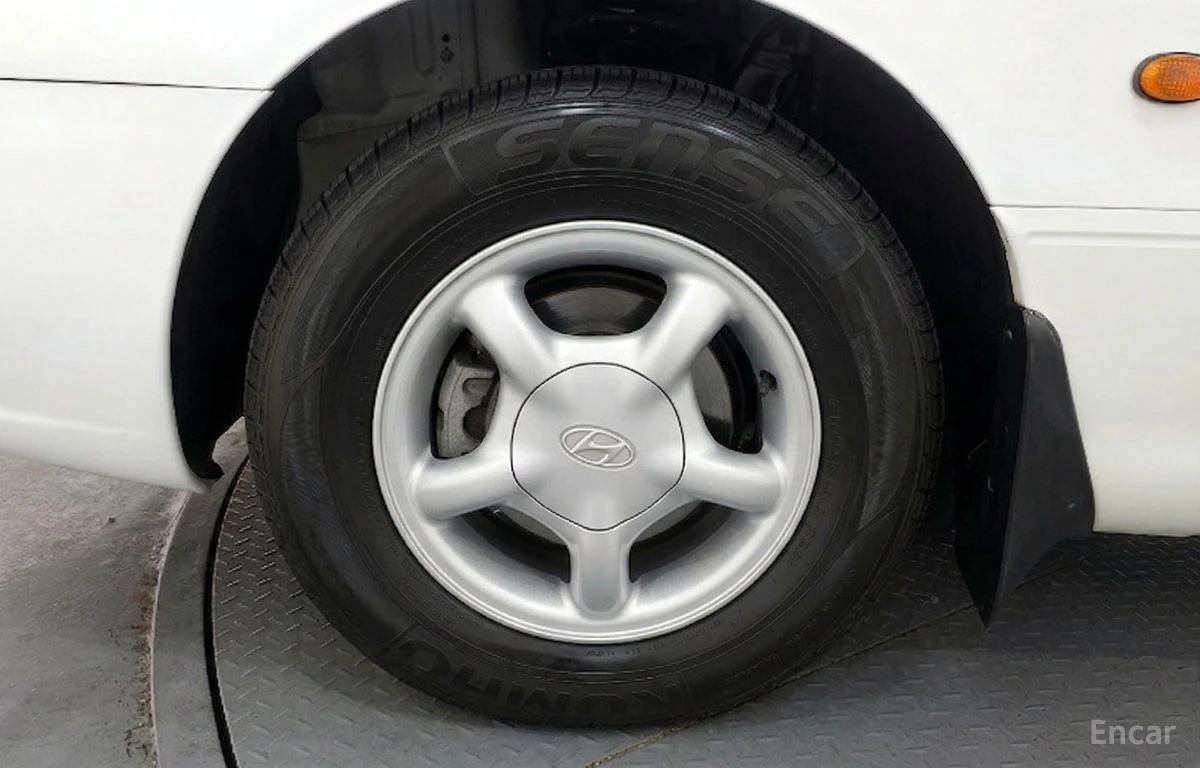 Hyundai Marcia, фотография 5