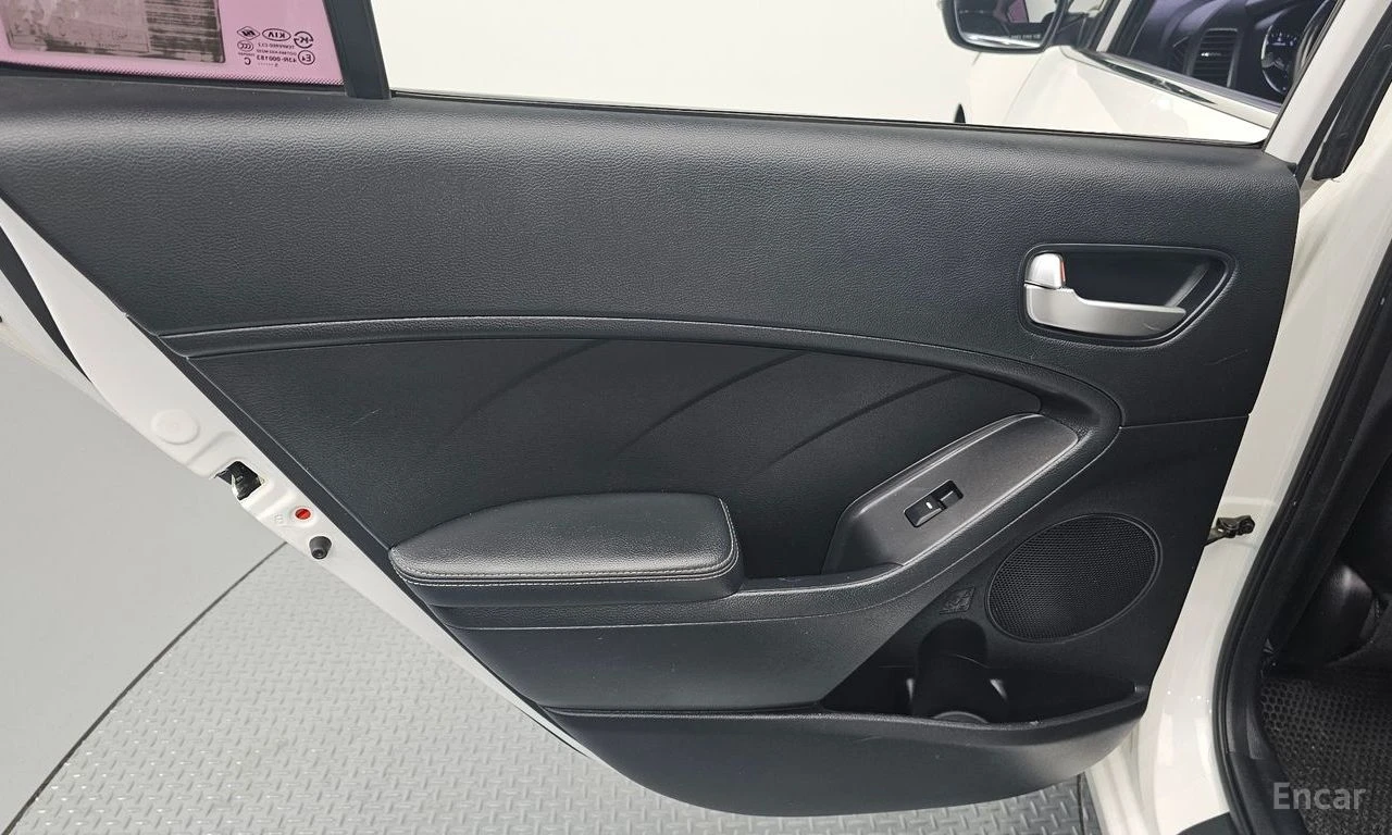 Kia K3, фотография 25