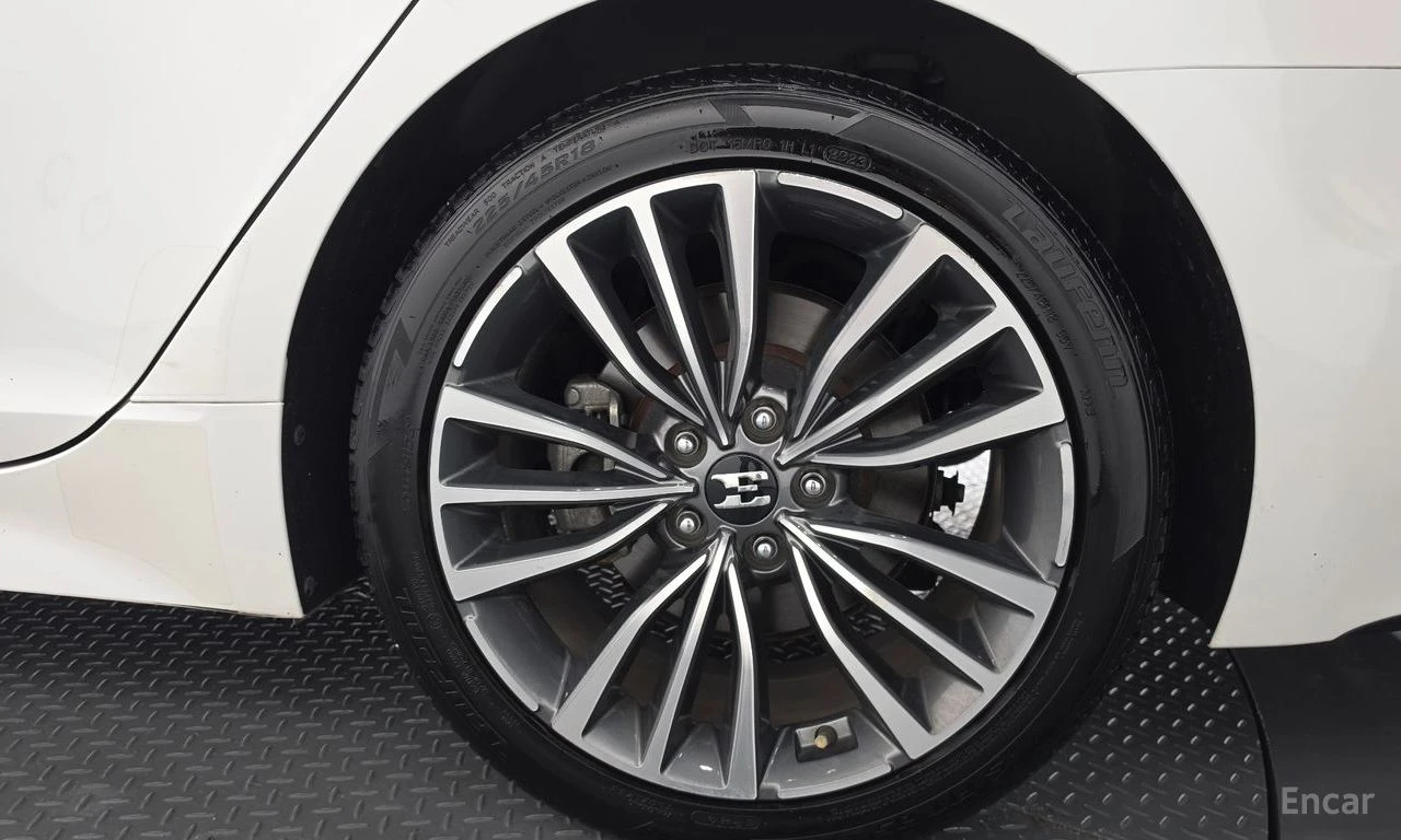 Kia Stinger, фотография 21