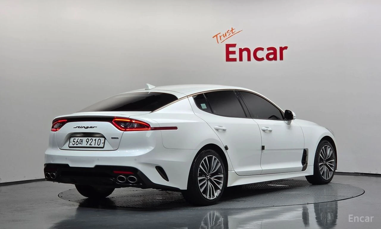 Kia Stinger, фотография 2