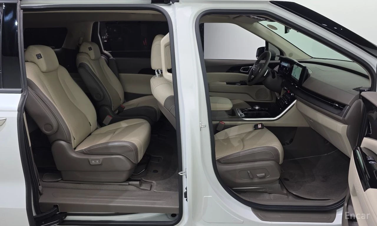Kia Carnival, фотография 11